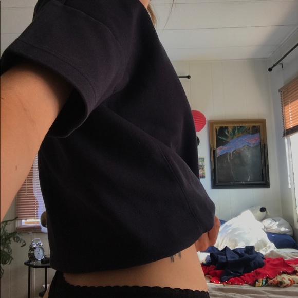 Basic Navy T - Picture 3 of 7